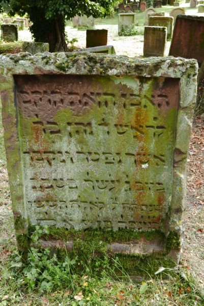 File:2.6.7.1-Tombstones-2.jpg
