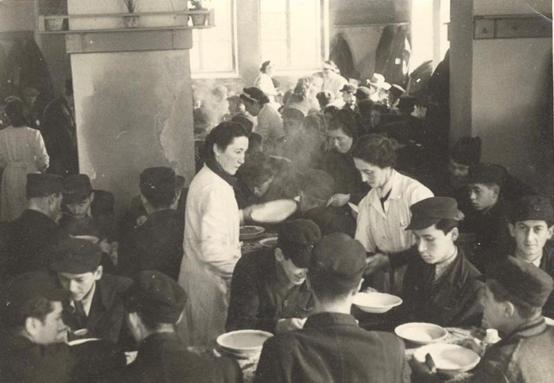 File:4.1-Holocaust-7.JPG