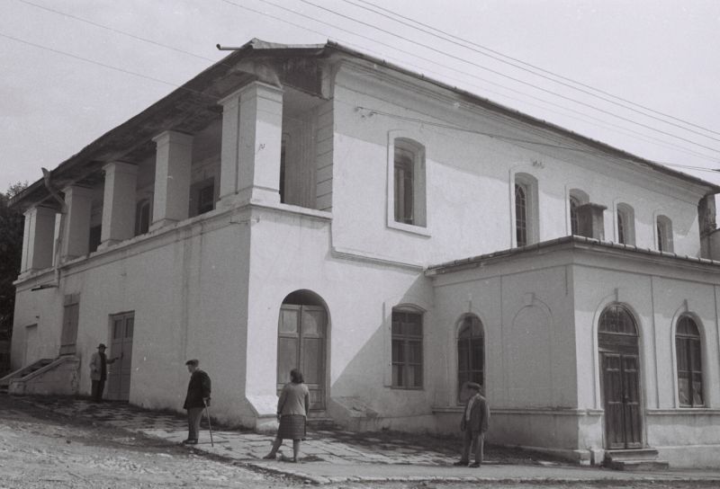 File:SiretSynagogue.jpg