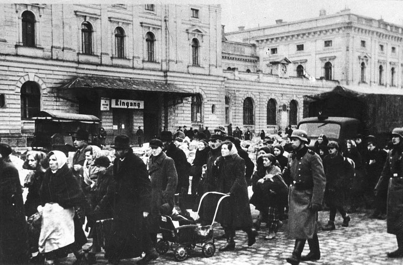 File:4.1-Holocaust-10.jpg