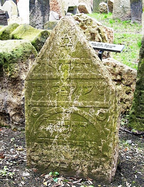 File:2.6.7.1-Tombstones-94.jpg