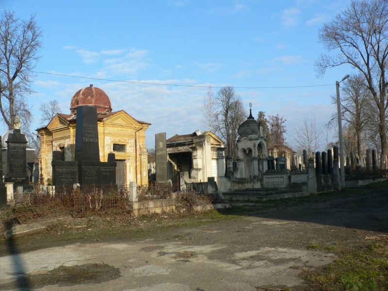 File:2.6.7.1-Tombstones-81.jpg