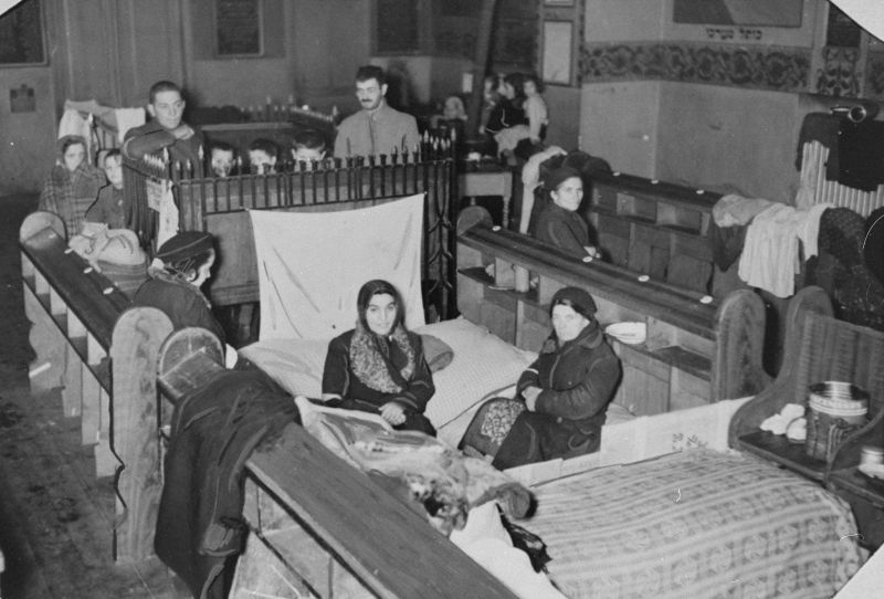 File:4.1-Holocaust-2.jpg